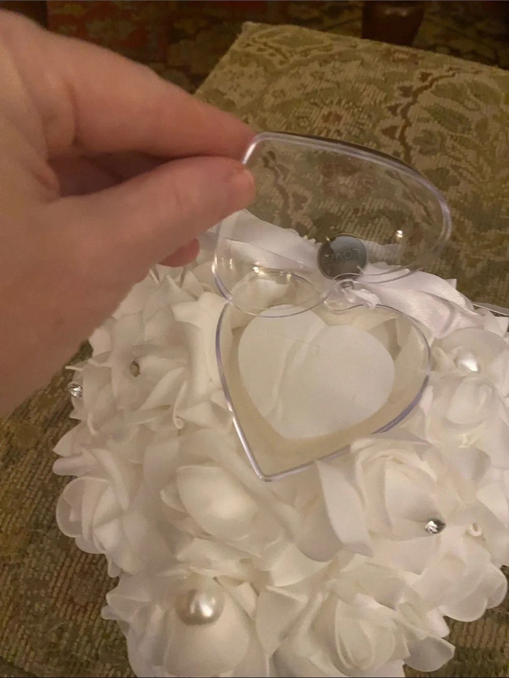 White Floral Heart Accent with Ribbon -